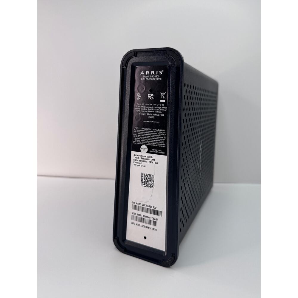 Arris SURFboard SBG8300 Desktop DOCSIS 3.1 Cable Modem and Wi-Fi Router - Picture 4 of 5